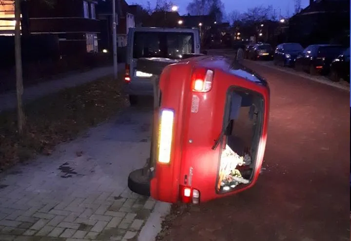 auto op de kant