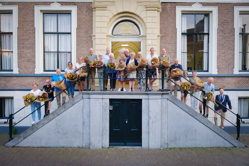 groepsfoto vierdaagse lopers 2024klein