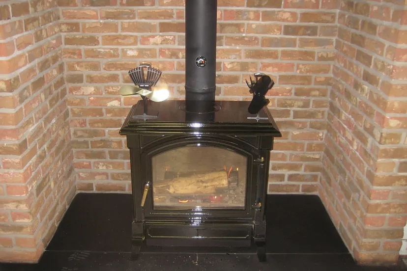 houtkachel peterrob pixabay