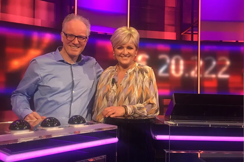 joost uit wageningen wint 20222 euro bij tv quiz postcode loterij en tegen 100