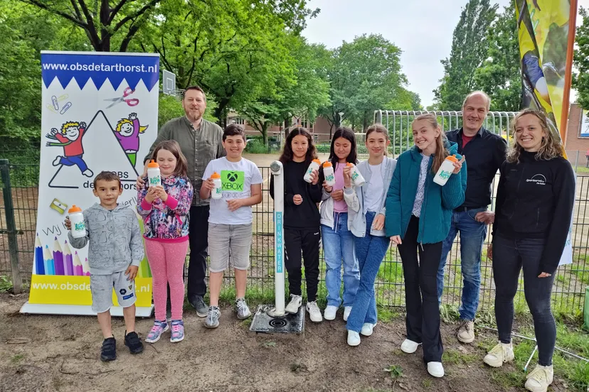 opening watertappunt tarthorst groepsfoto leerlingenraad 22 05 2024 2 1