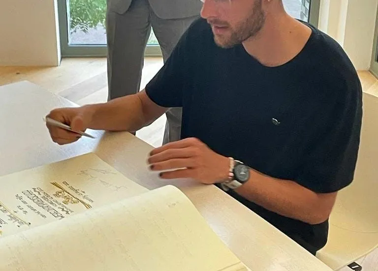 tekenen gedenkboek jan willem van schip 23 08 23