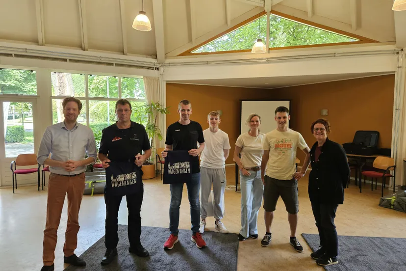 vijfjarig bestaan stichting aed hr