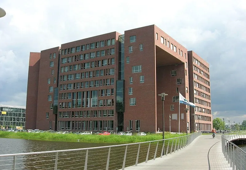 wur forum building dirkv wikimedia