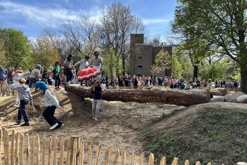 opening plein de nudejpg