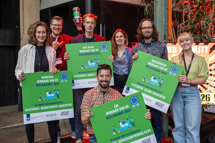 Groepsfoto winnaars deelvervoer