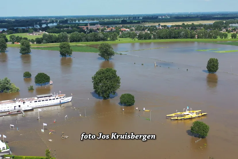 240792851 409767880767541 5087047864004769607 n