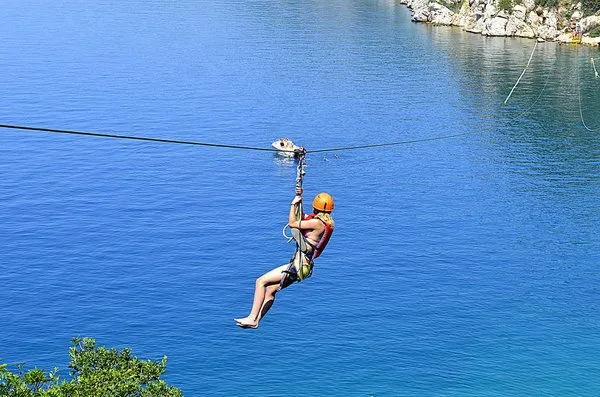 31770082 1786185241444825 4985298746695745536 n