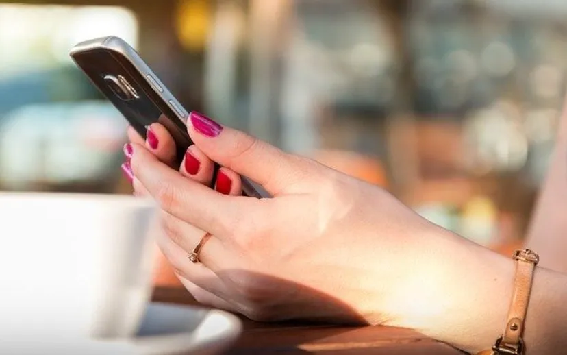 blur 1853302 640 915x518