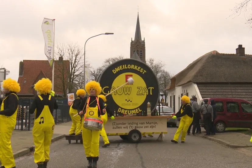 carnaval maaasbommel foto jos kruisbergen