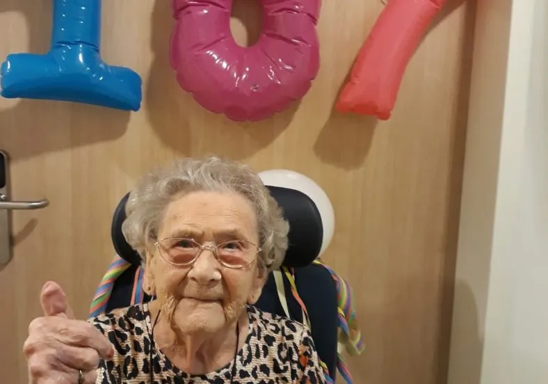 foto familie dien kruisbergen 107 jaar 1