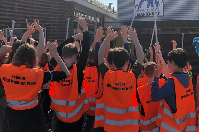 foto schoolkinderen alphen 1