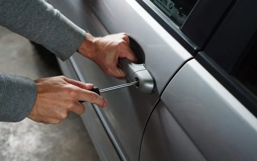 inbreker auto 915x518 1