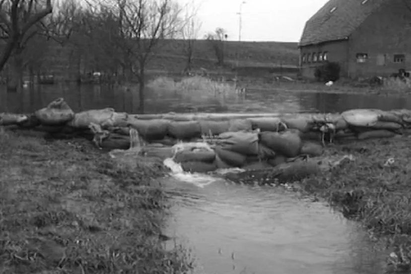 kwelwater achter de dijk dreumel