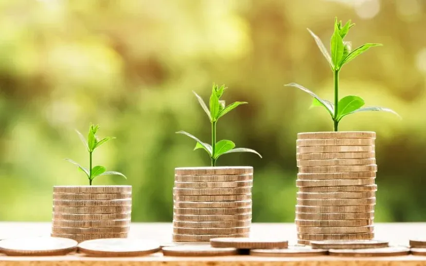 money g2de8dfe61 1920 geld financien ondernemer 915x518 1