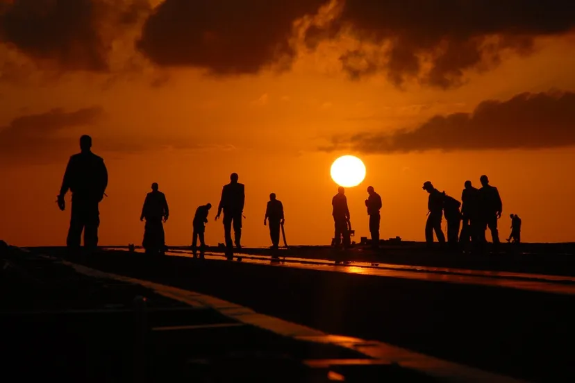 silhouettes 582969 960 720