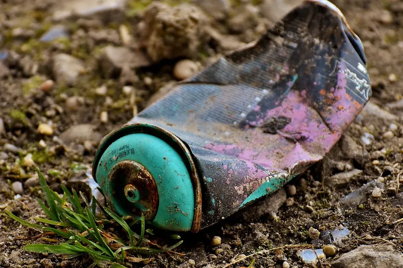 spray can 3302076 960 720