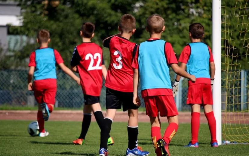 voetbal michal jarmoluk pixabay 915x518