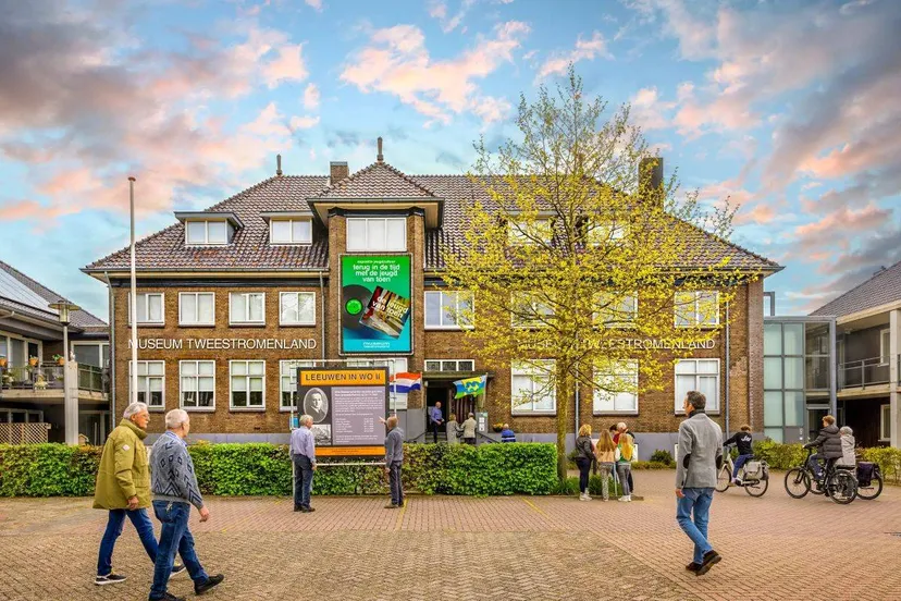 rznd0995 vooraanzicht museum 1