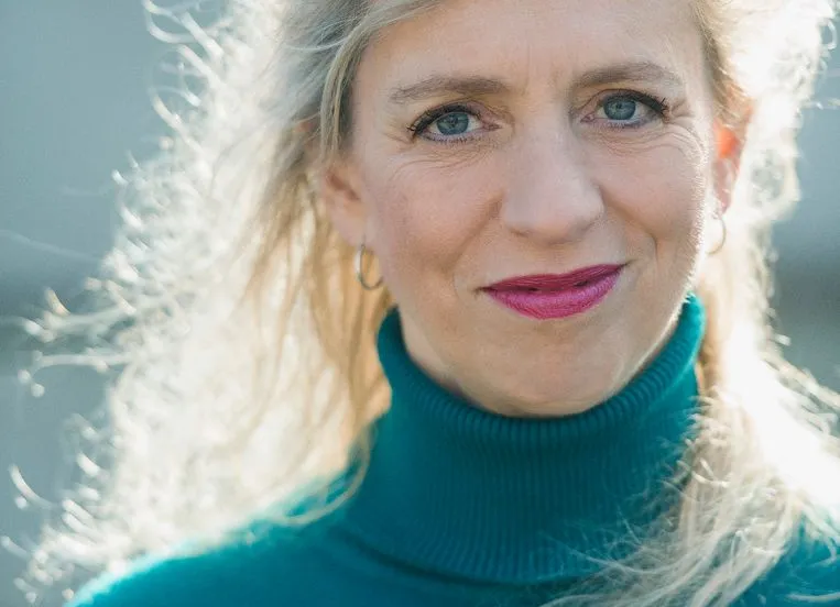 portret suzanna jansen fotograaf mark uyl