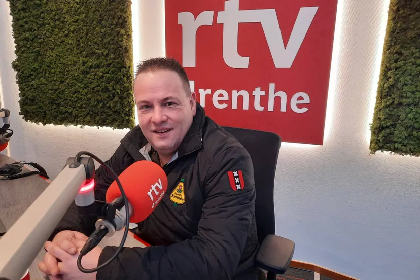 dr marcel pijl praot drents met mij rtv drenthe huus van de taol