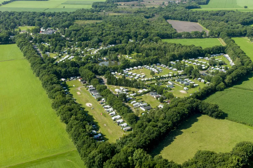 echten westerbergen camping van bovenaf