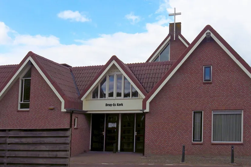 dwingeloo brugeskerk