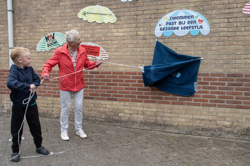 vledder foto arnold bruin onthulling plaquette