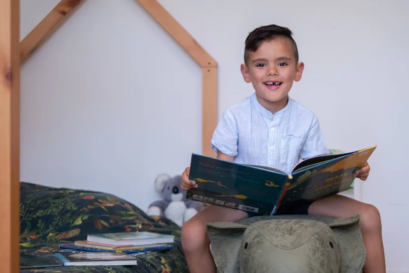 dr-bieb-jongen-leest-boek
