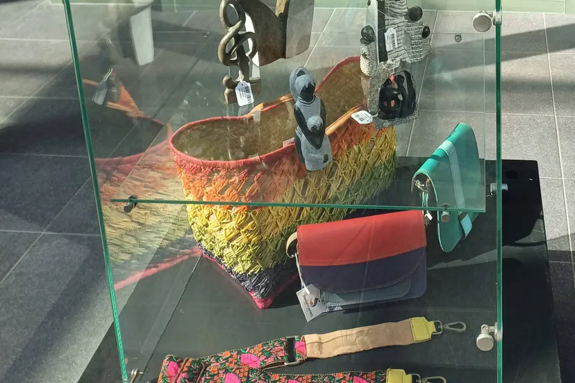 Diever Fairtrade vitrine2