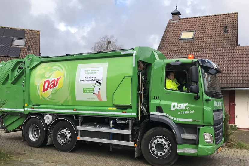 20210122 dar inzamelwagen in de wijk