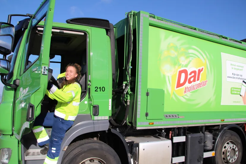 20220228 chauffeur afvalinzameling dar