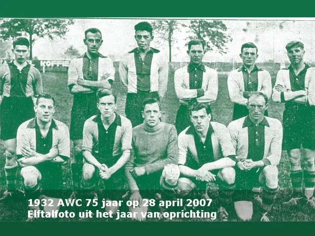 62 a 1932 awc01