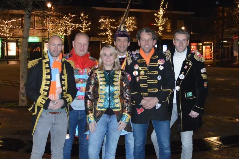 carnavalsevenement schik op de mert e1547644259736