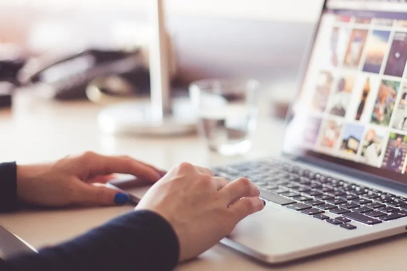 computer 1867758 1280 fotor