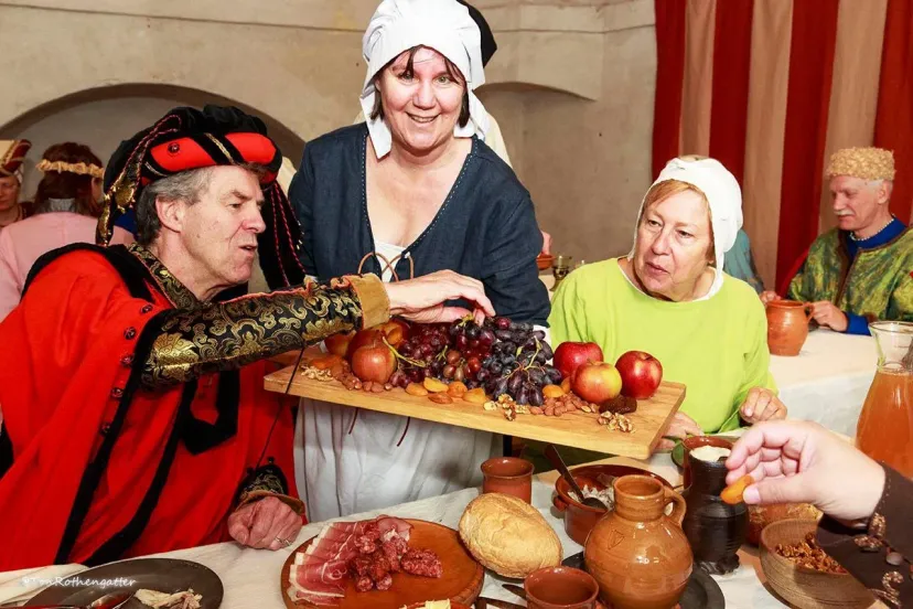gebroeders van lymborch kasteel hernen eten ridderzaal