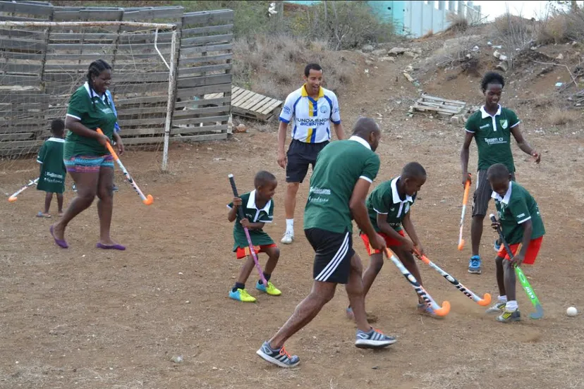 hockeyshirts mhc wijchen voor curacao 00