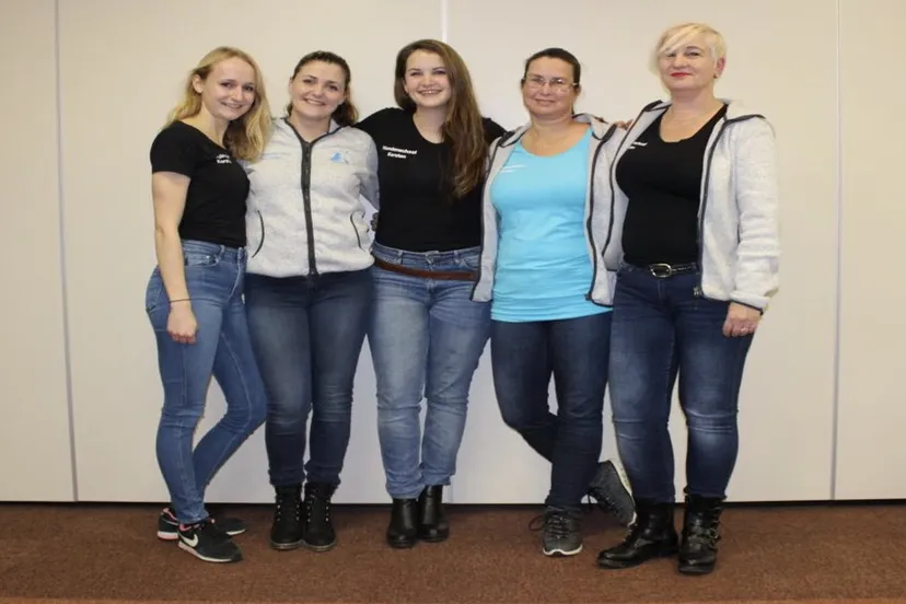 hondenschool en uitlaatservice kersten 0000