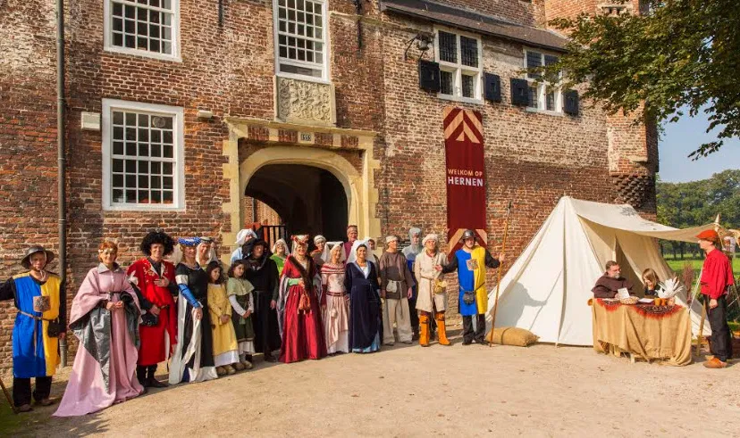 middeleeeuwse jaarmarkt hernen fotograaf ton rothengatter