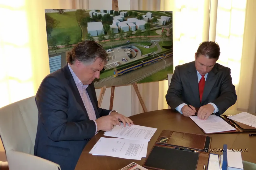 ondertekening gemeente wijchen en bam 03