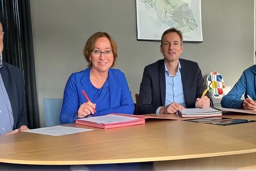 ondertekening zonnepark bankhoef november 2022