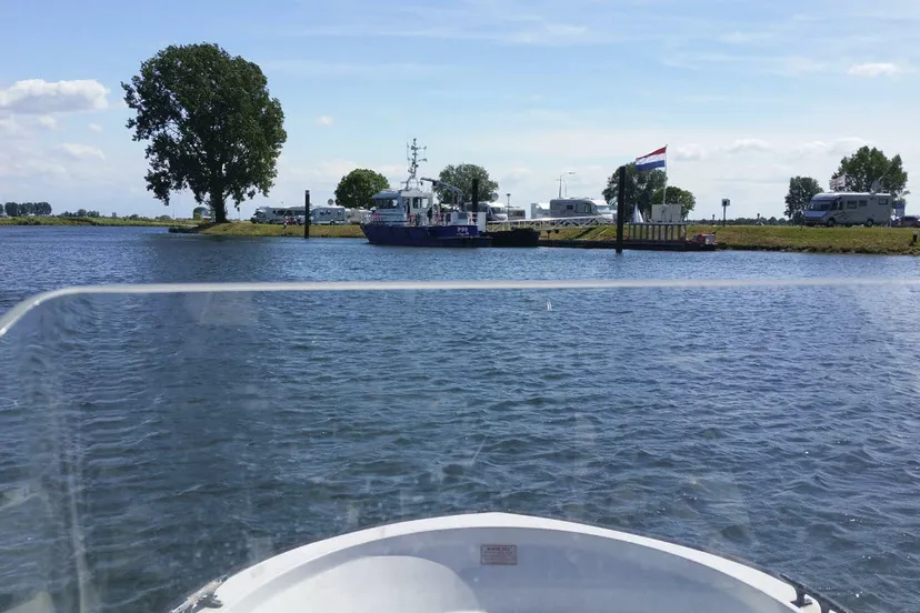 politie wijchen water