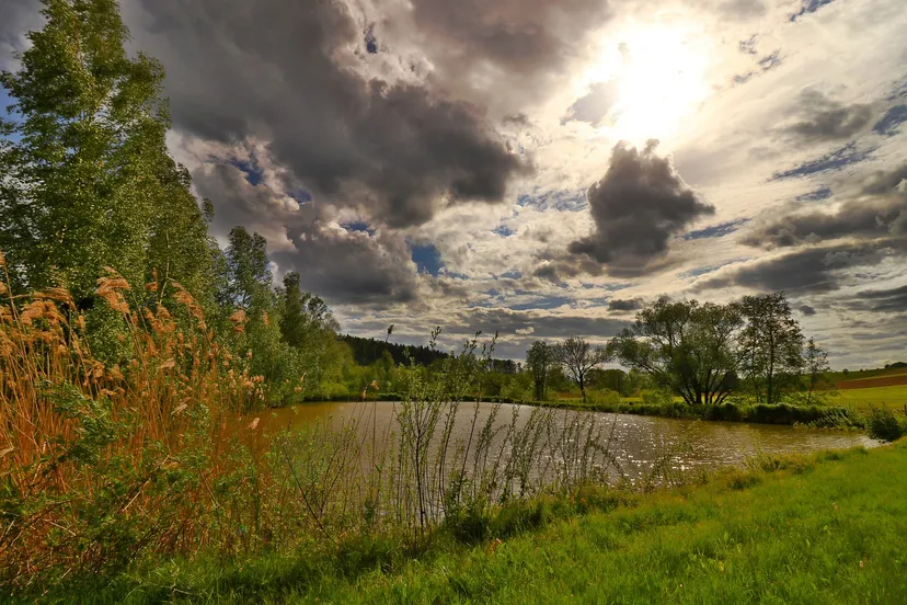 pond ge0034342e 1280