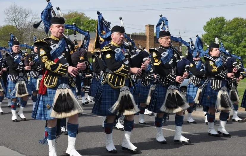 the royal air force waddington pipes and drums 01 e1568396144320