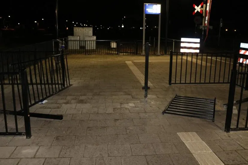 vernielingen station wijchen 00