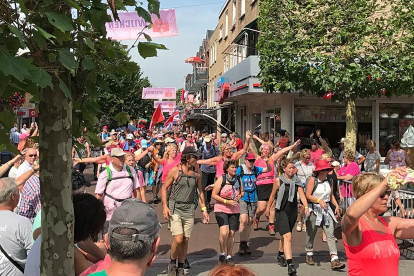 vierdagse door centrum wijchen 2017 cizo communicatie