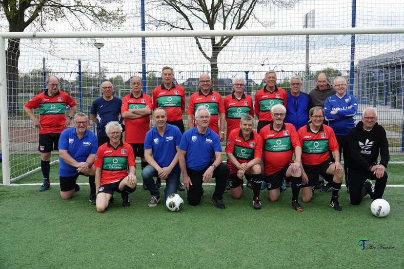 walking voetbal woezik 00