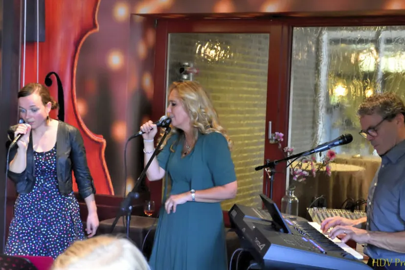 will the neighbours 01