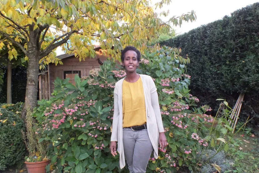zainab osman in tuin