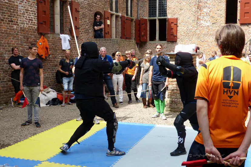 zwaardvechten kasteel hernen 12